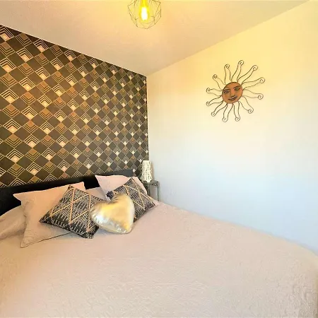 Maison Renovee Avec Jardin Spacieux, Plancha Et Piscine - Climatisee, 2 Pieces + Mezzanine, 5 Couchages - Fr-1-229-864 Holiday home